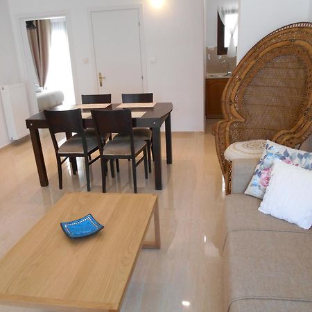 Pepi Cozy Apartment อเล็กซานโดรโพลิส ภายนอก รูปภาพ